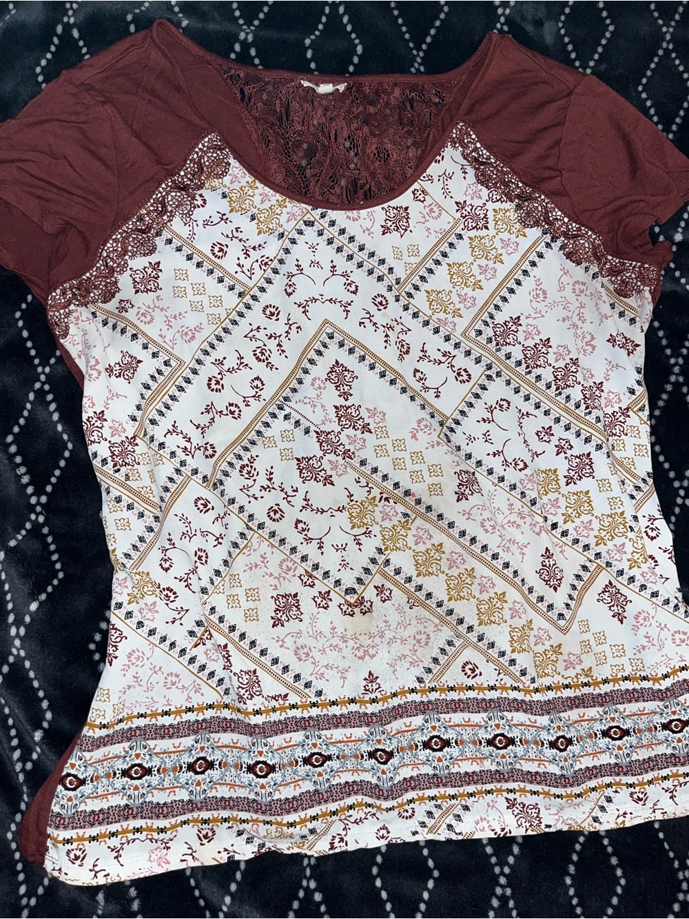 Maurices Cream Printed Short Sleeve Top with Burgundy Lace Yoke